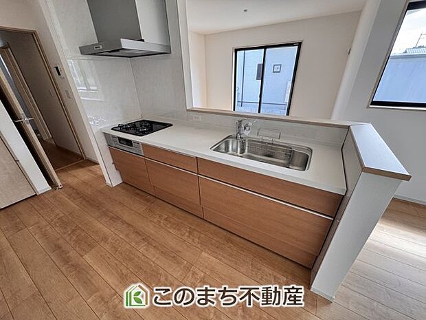 人気の対面式キッチン☆料理をしながらご家族とコミュニケーションが取れます♪