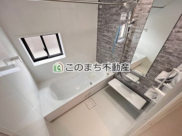 同社施工物件の写真です。※建具やフローリング、その他仕様が異なる場合がございます。