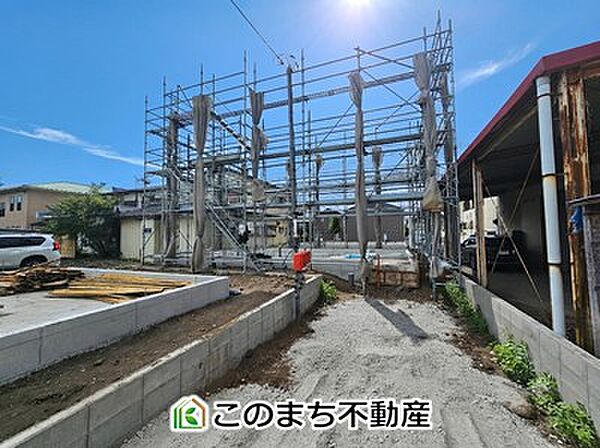建築中現地写真（同社施工の完成物件・モデルハウスがご見学できます）