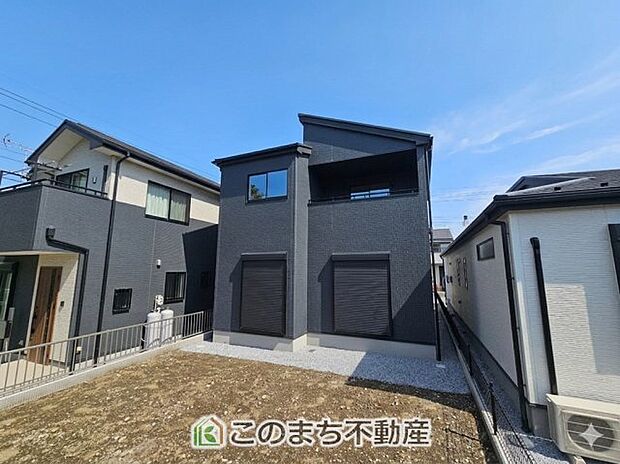 【外観】建物完成につき内覧可能です！ 飽きのこないシンプルな外観と 閑静な住宅街は永住の地にピッタリです♪