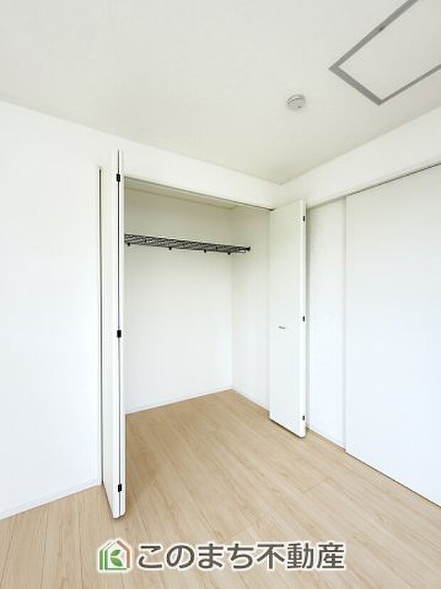 【収納】各居室に収納付で住みやすさにこだわっています♪