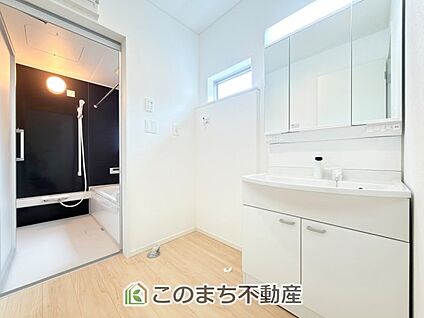 独立洗面台