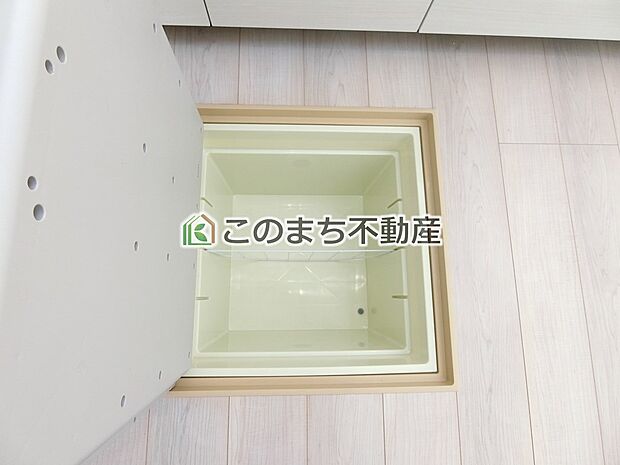 【収納】同社施工物件の写真です。※建具やフローリング、その他仕様が違う場合がございます。