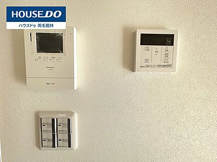 1号棟　給湯器、カメラ付きインターホン