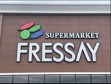 フレッセイ境南店 約670m(徒歩約9分)