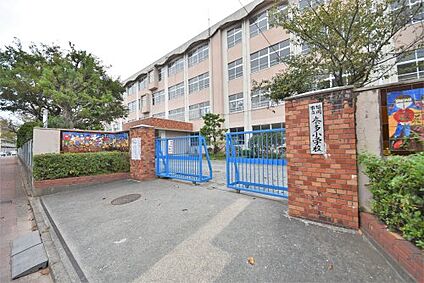 福岡市立奈多小学校 徒歩858m