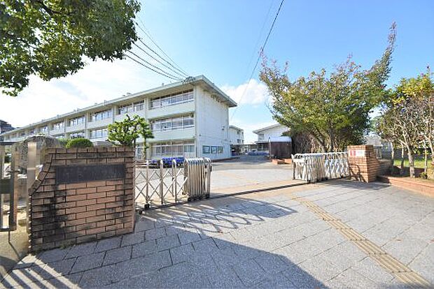 春日市立須玖小学校