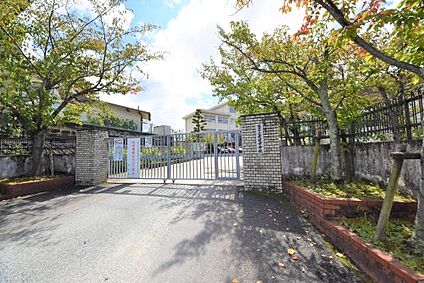 福岡市立老司中学校 徒歩1592m