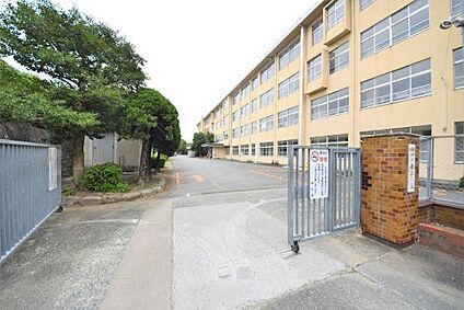 福岡市立八田小学校 徒歩631m