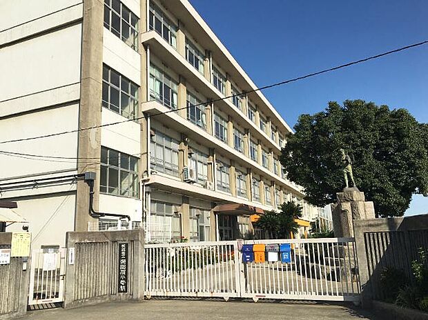 市立英賀保小学校（約850m）