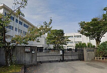 岡崎市立矢作北中学校 750m
