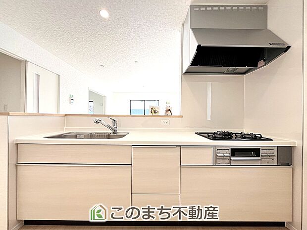 同社施工物件写真。※建具やフローリング、その他仕様が異なる場合がございます。