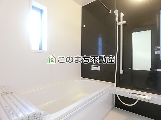 【風呂】同社施工物件写真。※建具やフローリング、その他仕様が異なる場合がございます。