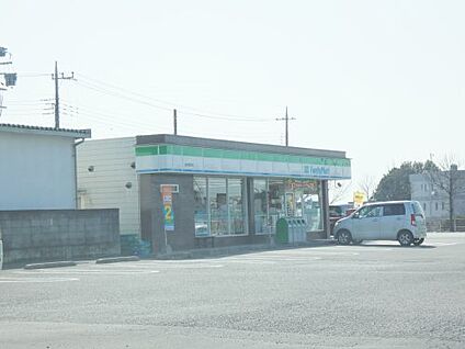 ファミリーマート 栃木藤岡店 徒歩940m