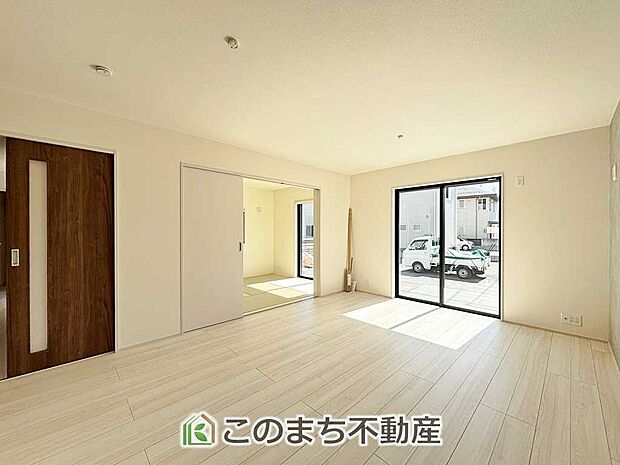 【居間・リビング】開放感のある大きなリビング♪