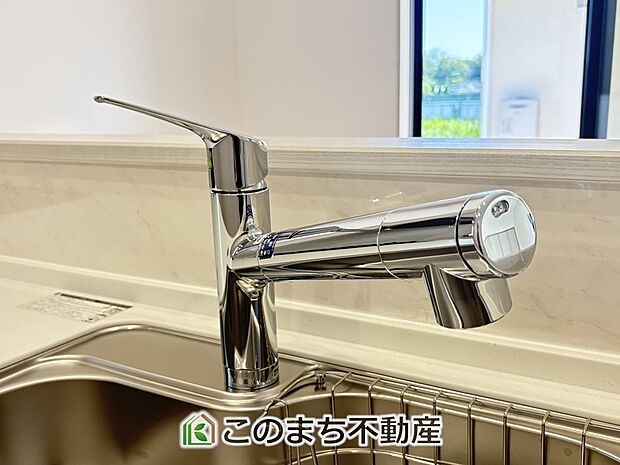 【キッチン】浄水カートリッジ式キッチン水栓でいつでもおいしいお水が飲めます。