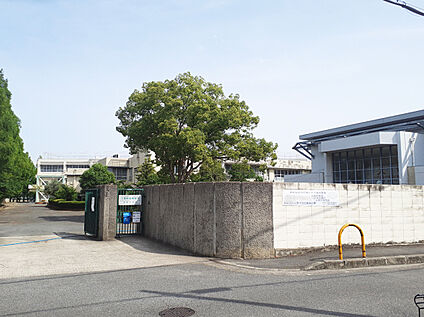 富秋中学校 1280m(徒歩16分)