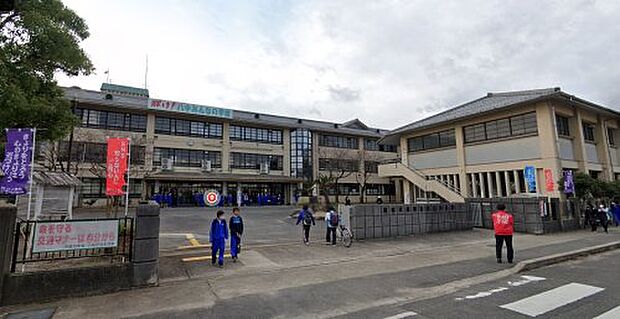 近江八幡市立八幡中学校