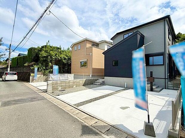 現地(2026年9月)撮影。
前面道路西側4mに面しています。
地下鉄七隈線「野芥」駅:徒歩約13分!
