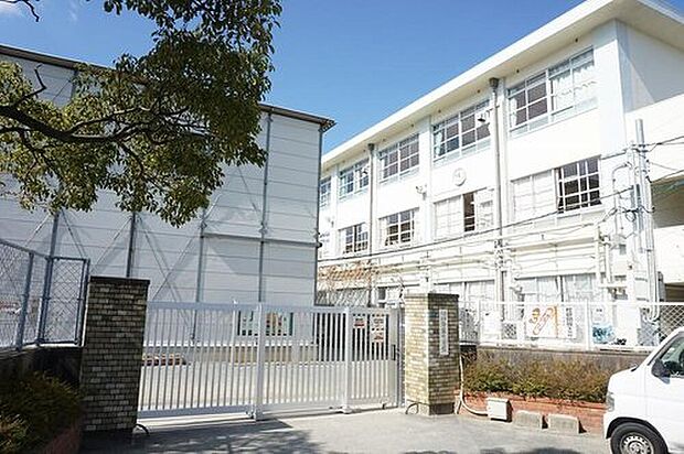 福岡市立今宿小学校(約1,218m)