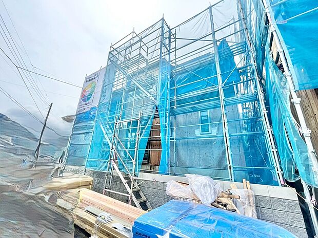 ~ご家族を守る「耐震等級3」~
・住宅性能評価において「耐震等級3」を取得。地震に強い家であることが証明されております。
・倒壊の恐れが低くなりますので、地震保険が半額になるメリットも。(A号棟)