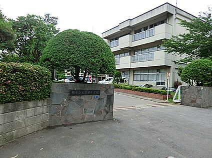 土南部小学校 800m