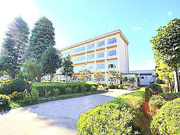 田中中学校(約1,700m)