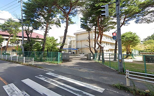 郡山市立大槻中学校（約90m）