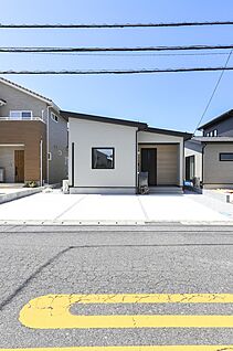 収納力もある平屋住宅