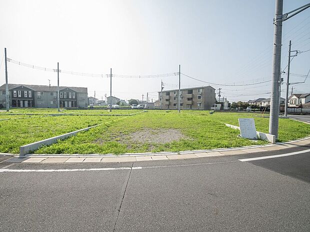 【区画5:167.91m2(50.79坪)】 子育て世代にぴったりの、優しくて暮らしやすい環境です。