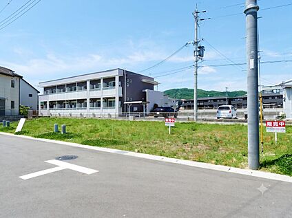 区画4：143.23m2（43.32坪）