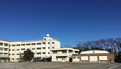 横浜市立上菅田中学校 徒歩1329m