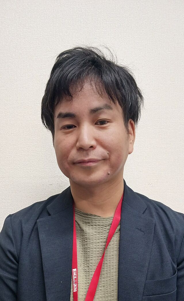 スタッフ