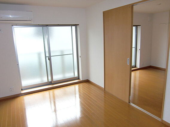 グレイス・ササ_内装_0