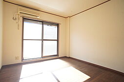 第三オモテハイツ 103 1階1Kのリビング/ダイニング