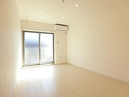 リブリ・美ら島ガーデン 1階1Kのリビング/ダイニング