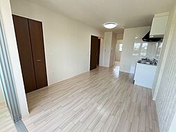 ニュークラリス 2階1LDKのリビング/ダイニング