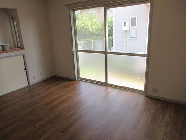 detached 東京都町田市南成瀬５丁目14-4

地図を見る