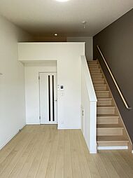 多摩都市モノレール 中央大学・明星大学駅 徒歩11分の賃貸アパート 2階1Kのリビング/ダイニング