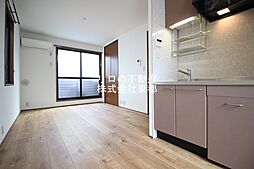 サニークランツＢ 103 1階ワンルームのリビング/ダイニング