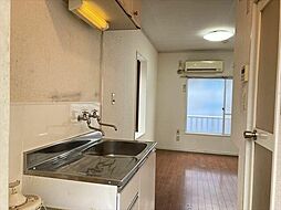 プラザドゥソフィアB棟 2階ワンルームのリビング/ダイニング