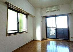 東京メトロ有楽町線 護国寺駅 徒歩6分の賃貸マンション 4階1Kのリビング/ダイニング