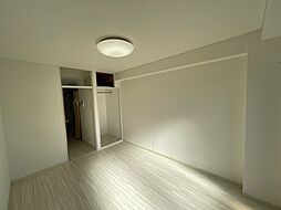 ロワール成瀬 102 1階1Kのリビング/ダイニング