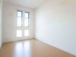 サンリット・スクエア 2階2LDKのリビング/ダイニング