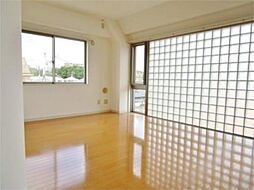 モンパルテ 207 2階2LDKのリビング/ダイニング