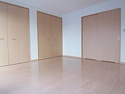 グラントレゾール明大前 1階1DKのリビング/ダイニング