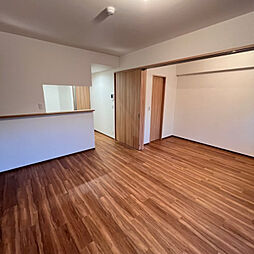 近鉄南大阪線 針中野駅 徒歩4分の賃貸マンション 7階1LDKのリビング/ダイニング