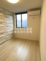 バーンフリート稲田堤六番館 111 1階ワンルームのリビング/ダイニング