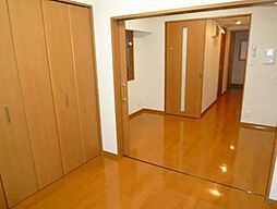 ルクレ代田橋 2階2Kのリビング/ダイニング