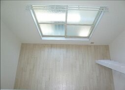 ラ・メール3番館 2階ワンルームのリビング/ダイニング